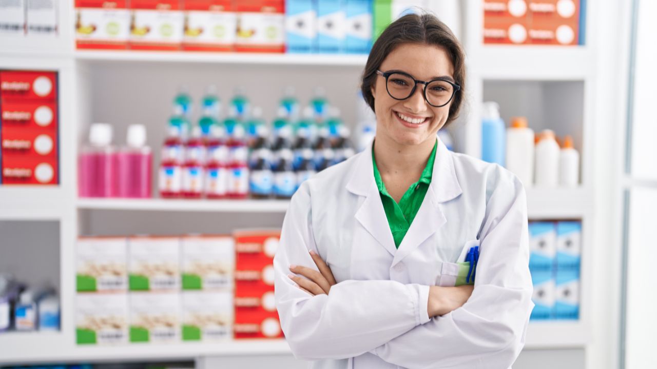 Eyebost Ada di Apotek