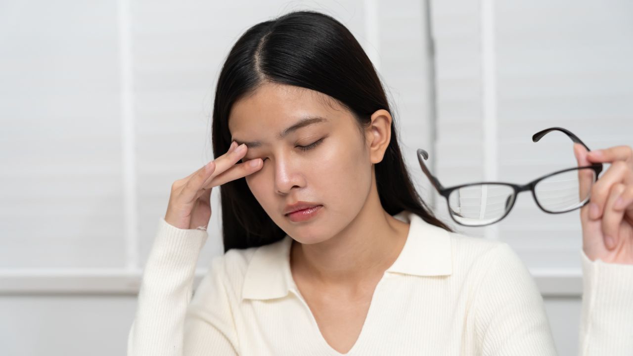 Gejala dan Tanda Gangguan Vitreoretina