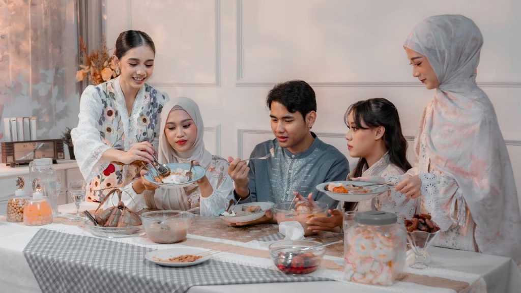 Menjaga Kesehatan Mata agar Jernih saat Lebaran