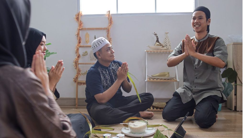 Merawat Mata saat Ramadan untuk Rayakan Lebaran