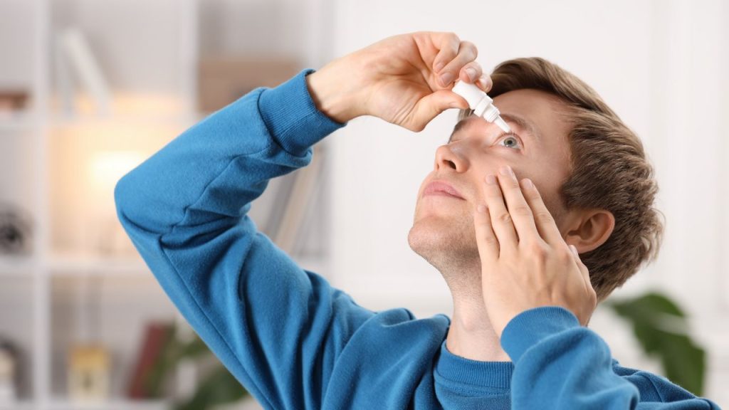 Obat Mata Apa yang Direkomendasikan untuk Mata Kering