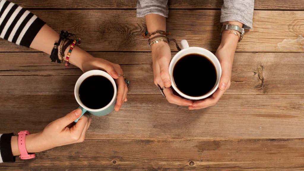 Mata Kedutan Setelah Minum Kopi